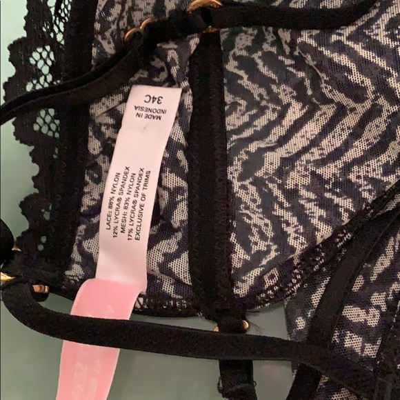 Open back Victoria’s Secret Vintage zebra print teddy - Picture 4 of 6